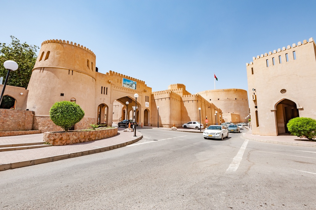 Like a local - Nizwa - 4h00 - Private - Entrance fees